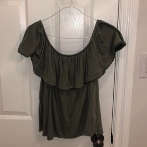 Pretty off-the shoulder top!